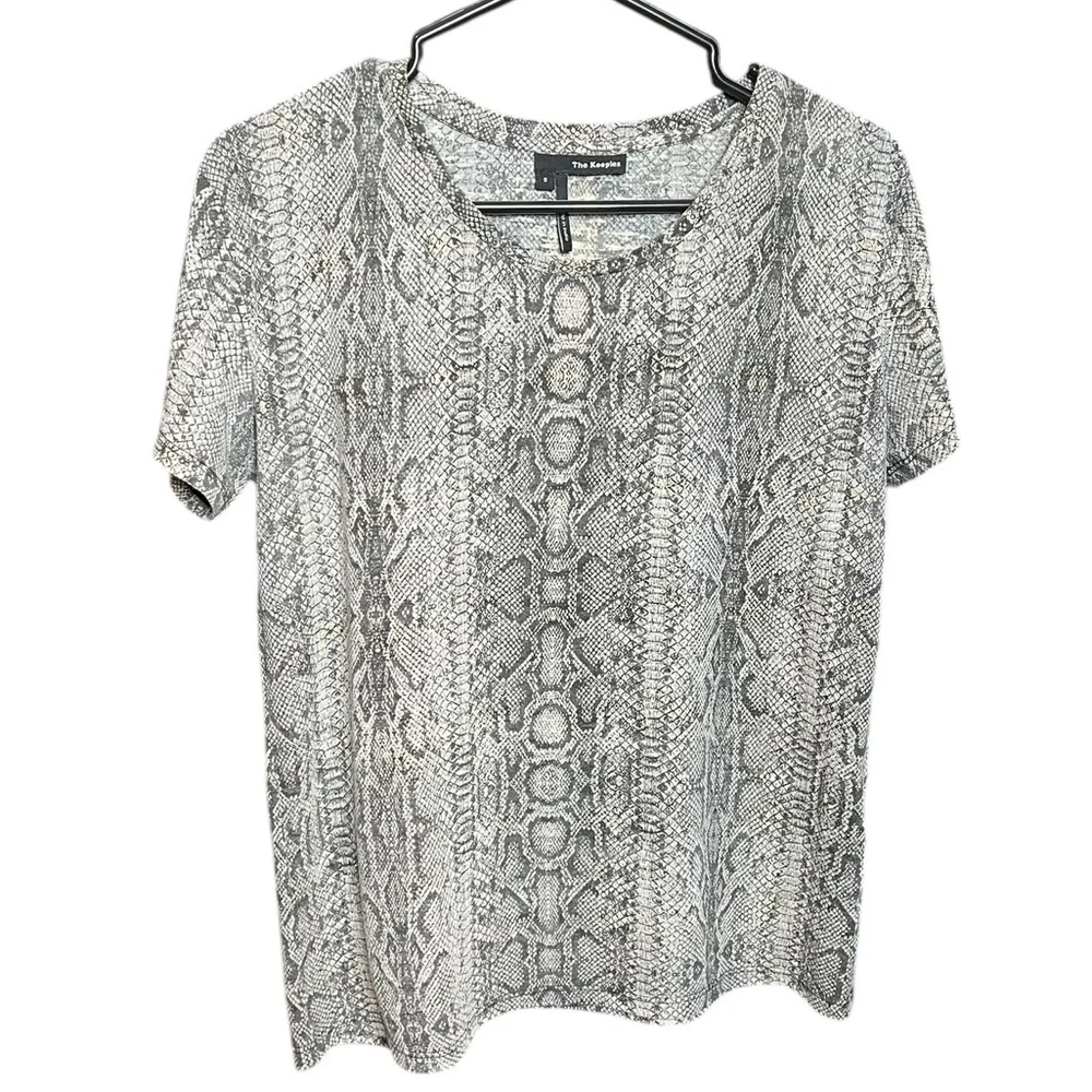 𝐓𝐇𝐄 𝐊𝐎𝐎𝐏𝐋𝐄𝐒 Python print oversized sheer tee - Picture 3 of 5